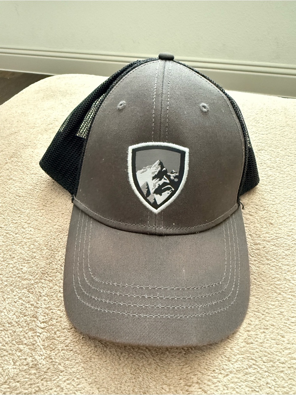 Kuhl Gray and Black Mountain Shield Trucker Hat